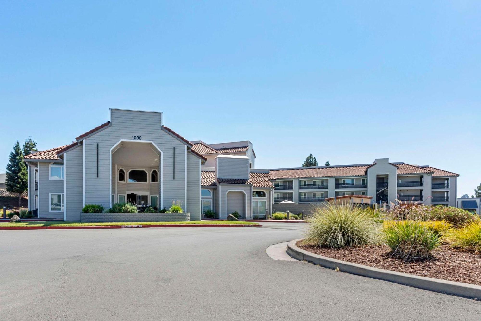 Country Inn & Suites By Radisson, Vallejo Napa Valley, Ca Esterno foto